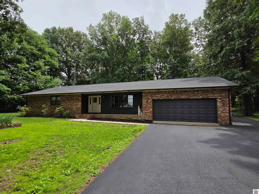 142 Hancock Lane, Benton, KY 42025 - #2
