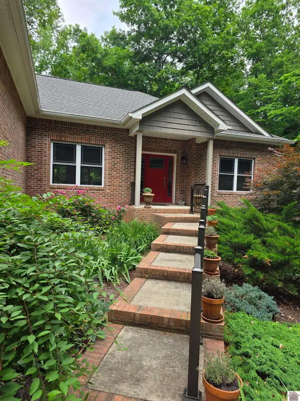 172 Periwinkle Hill Rd, Cadiz, KY 42211