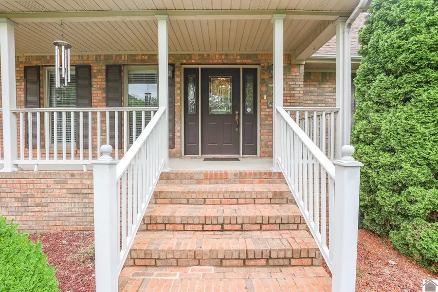 220 Rosebower Church Rd, Paducah, KY 42003 - #2