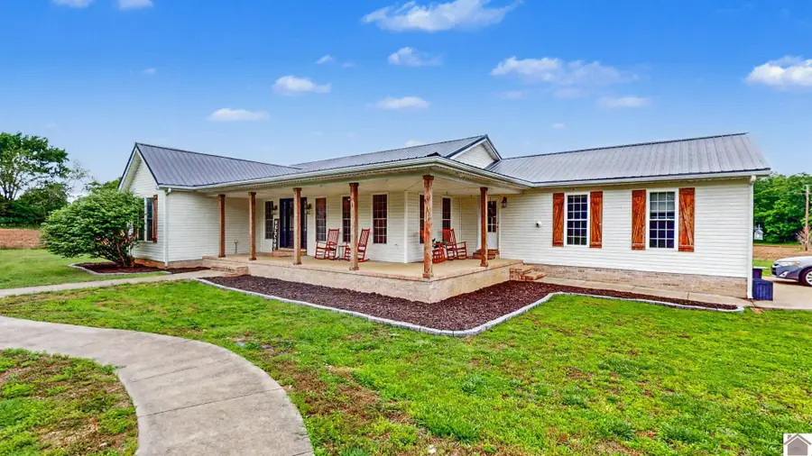 190 Castleberry Lane, Benton, KY 42025 - #2