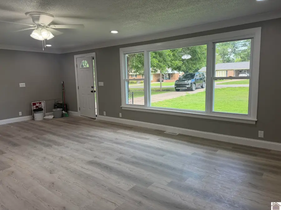 651 Olive Street, La Center, KY 42056 - #2