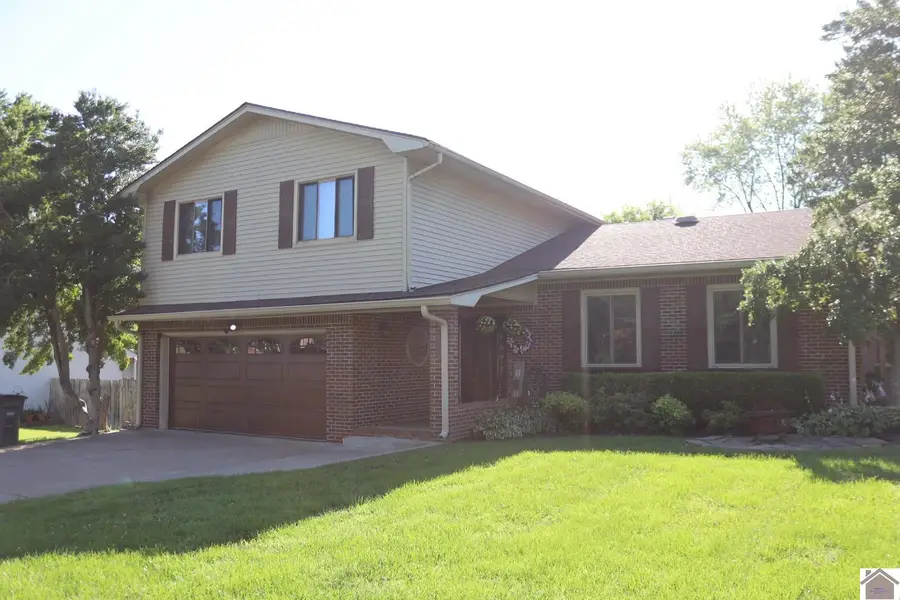 3571 Oscar Ave, Paducah, KY 42001 - #3