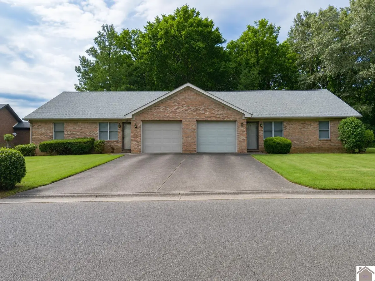 3240 & 3242 River Oaks Blvd, Paducah, KY 42001 - #1