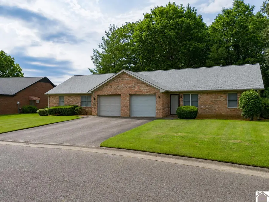 3240 & 3242 River Oaks Blvd, Paducah, KY 42001 - #3