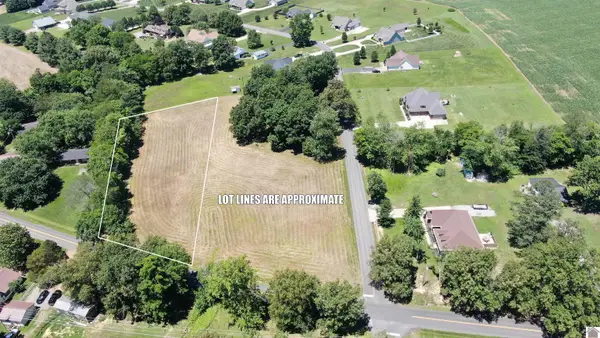 6525 Clinton Road, Paducah, KY 42001