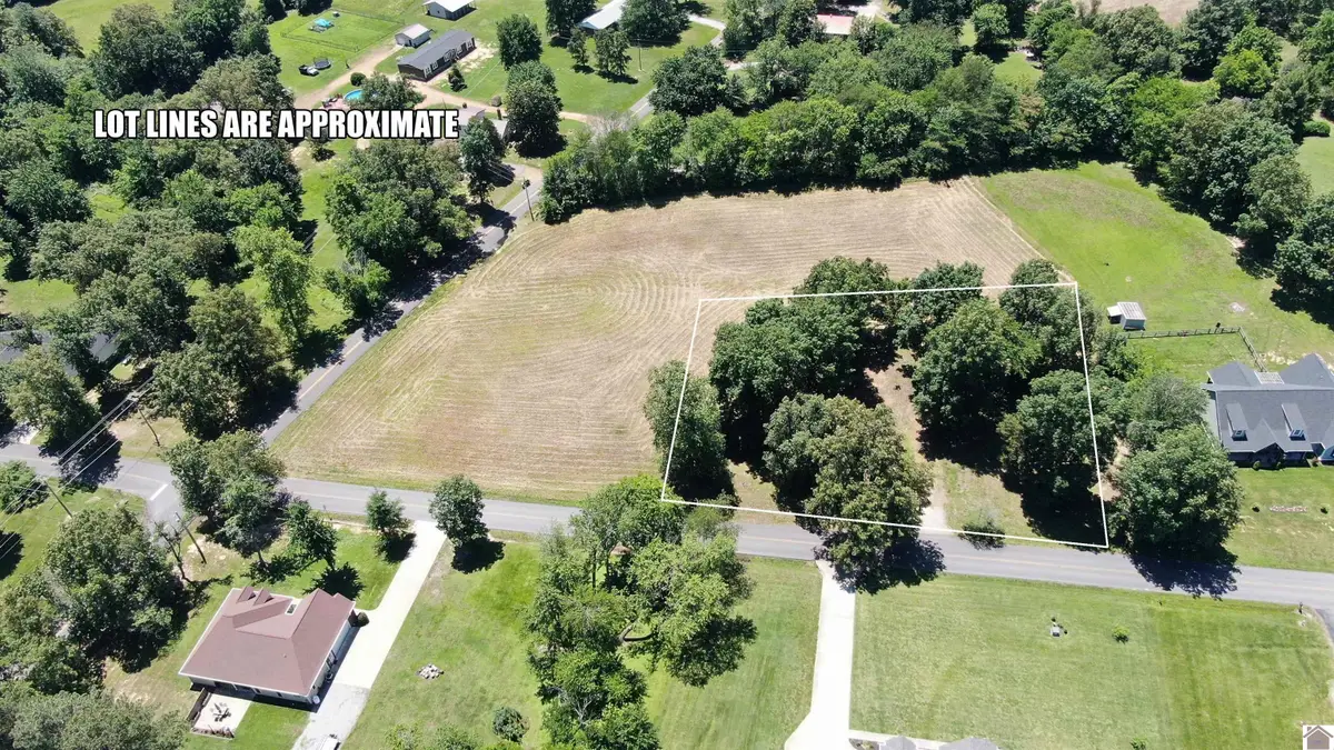 1750 Lovelaceville Florence Station Road West, Paducah, KY 42001 - #1