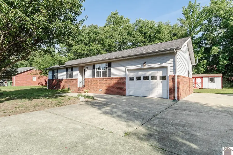 86 Cambridge Drive, Murray, KY 42071 - #2