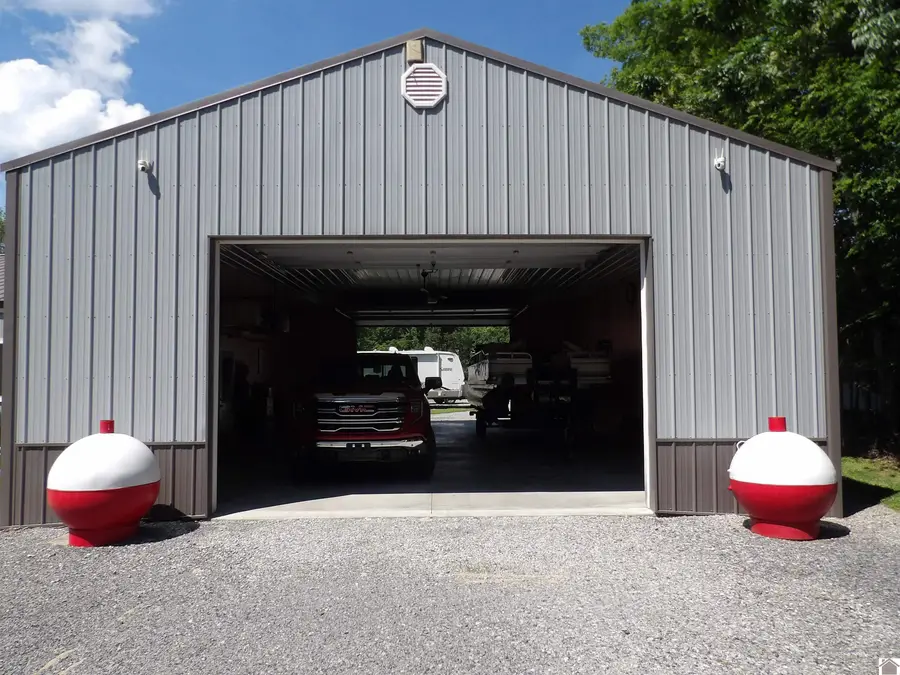 2185 Gilbertsville Hwy, Gilbertsville, KY 42044 - #3