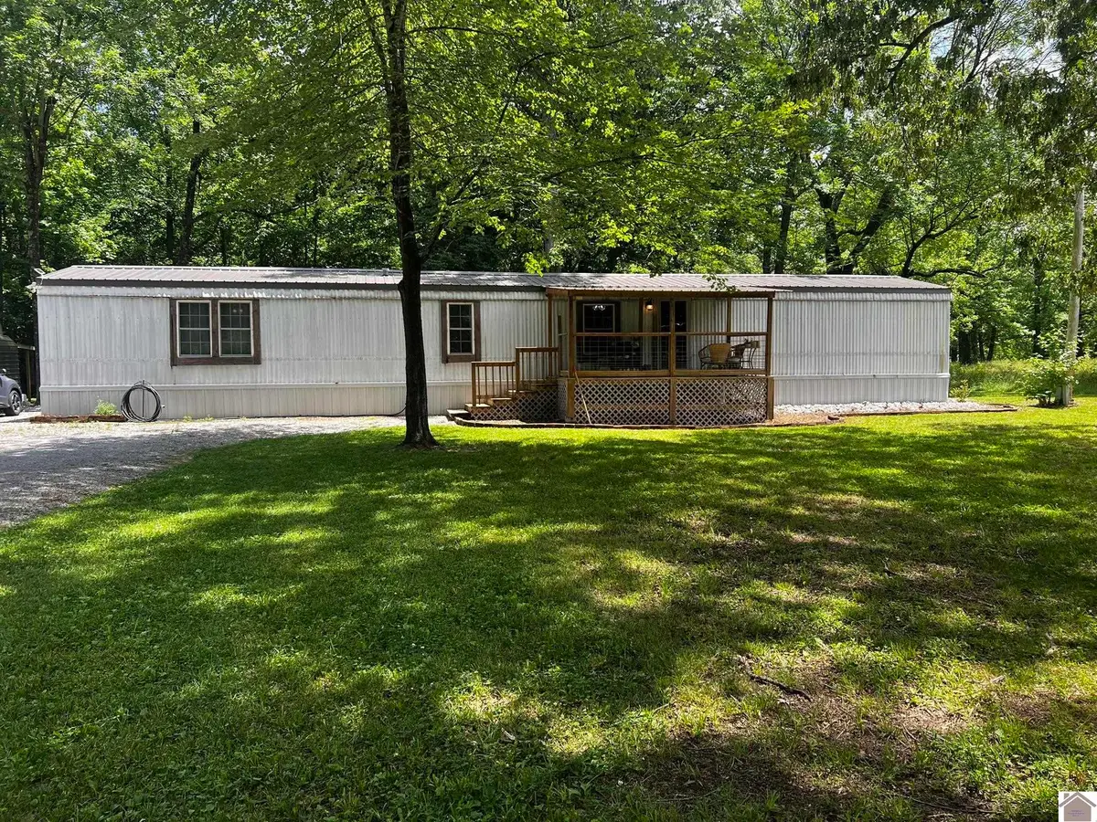 1040 Vasseur Ave, Paducah, KY 42003 - #1