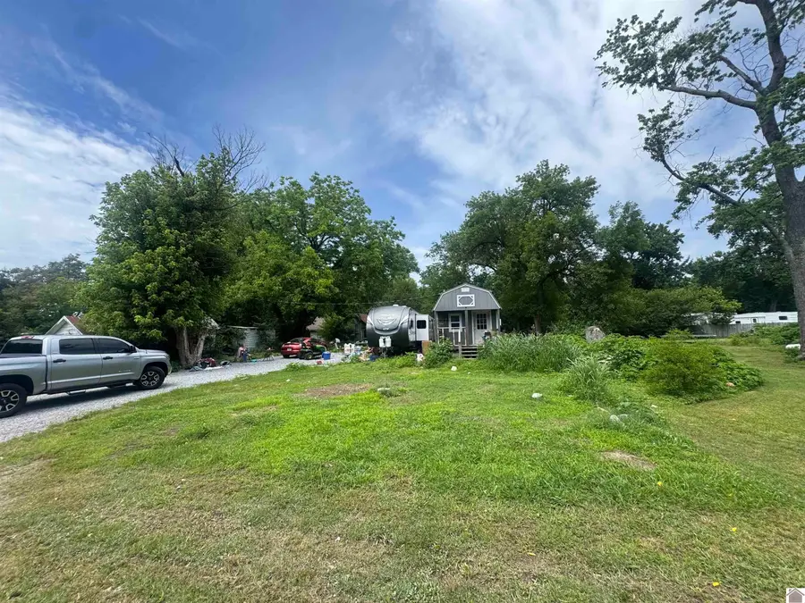 398 State Highway 1748 E, Mayfield, KY 42066 - #2