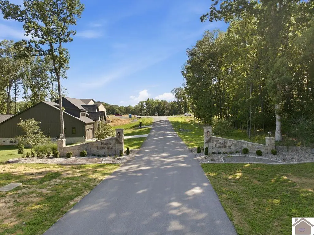 766 Eagle Point Dr, Grand Rivers, KY 42045 - #1