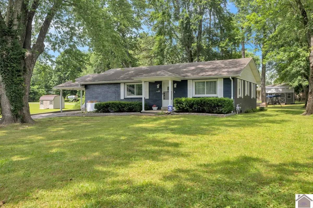 216 W Crider St, Fredonia, KY 42411 - #1