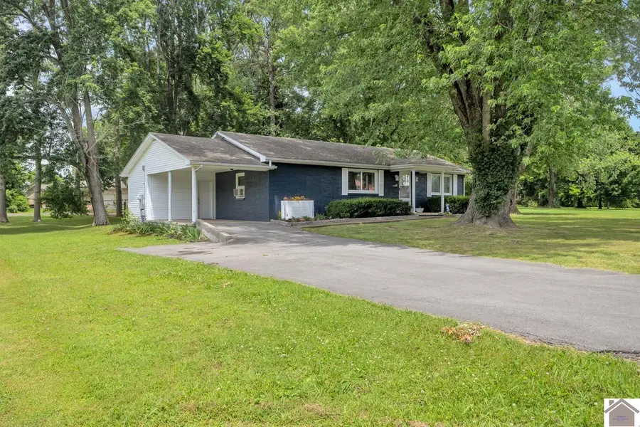 216 W Crider St, Fredonia, KY 42411 - #3