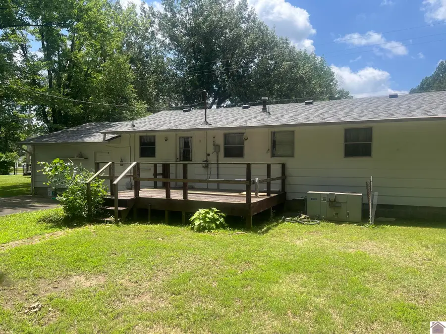 2220 W Hovekamp Rd, Paducah, KY 42003 - #3