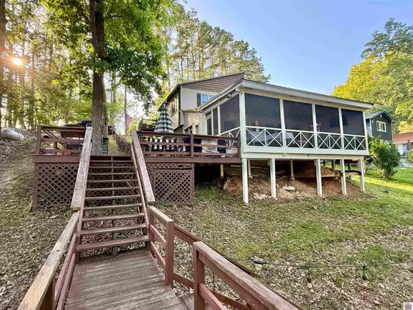 318 Horseshoe Dr., Cadiz, KY 42211