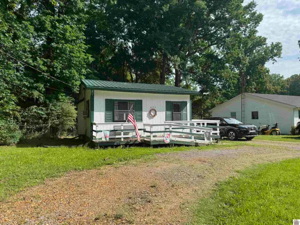 635 Forest Rd, Benton, KY 42025