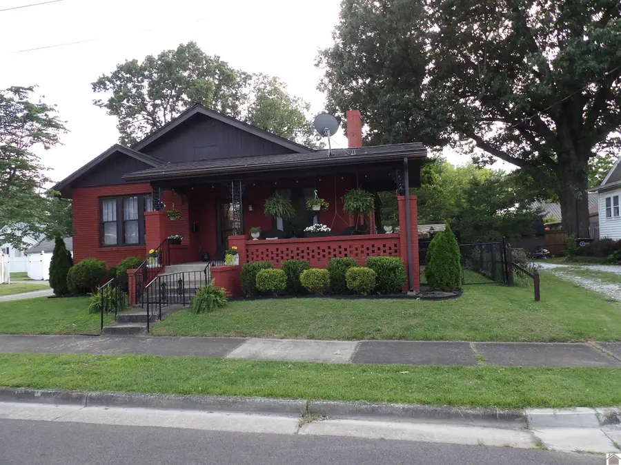307 S 25th St, Paducah, KY 42003 - #3