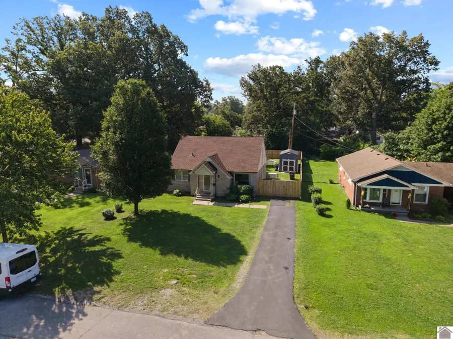 2420 Clay St, Paducah, KY 42001 - #2