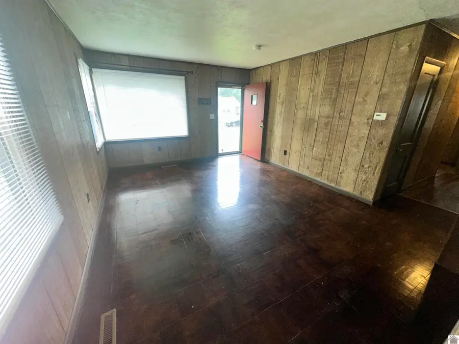 935 Lorine Dr., Paducah, KY 42001 - #3