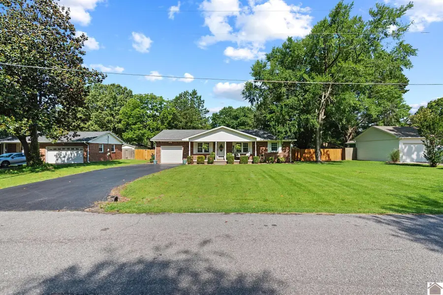 411 Briarcliff Drive, Paducah, KY 42003 - #3