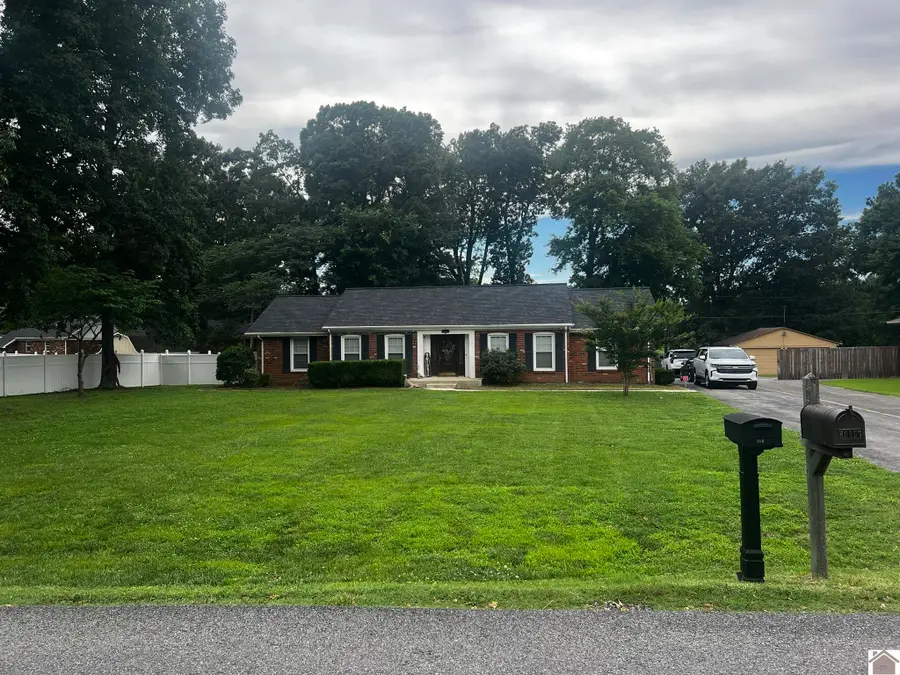 119 Nickell Heights Rd, Paducah, KY 42003 - #2