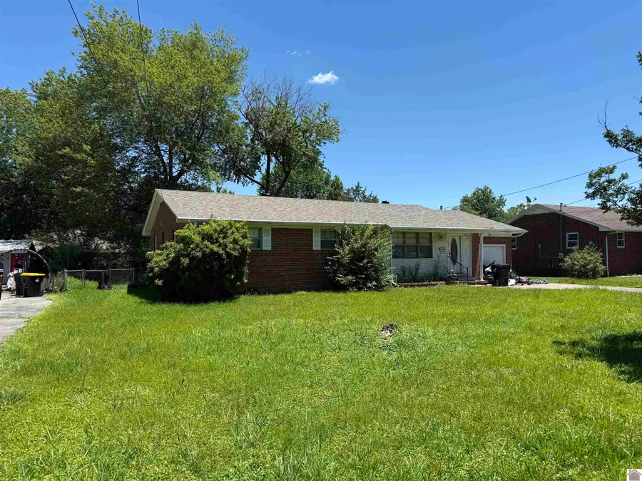 818 N 19th Street, Murray, KY 42071 - #2