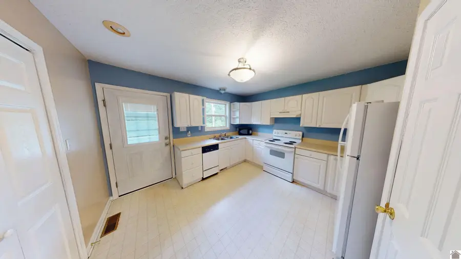 35 Cardinal Drive, Cadiz, KY 42211 - #2