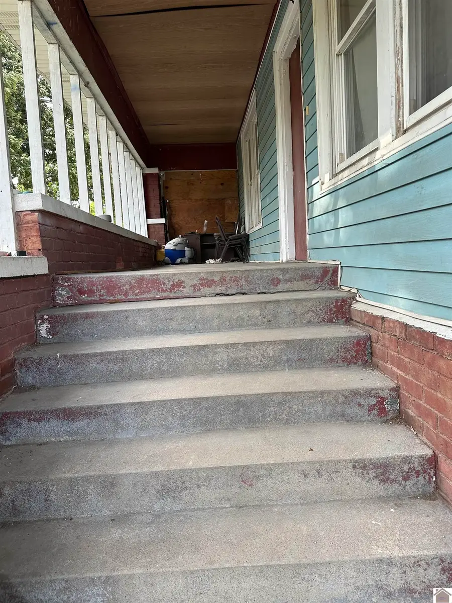 612 N 11th, Paducah, KY 42001 - #2