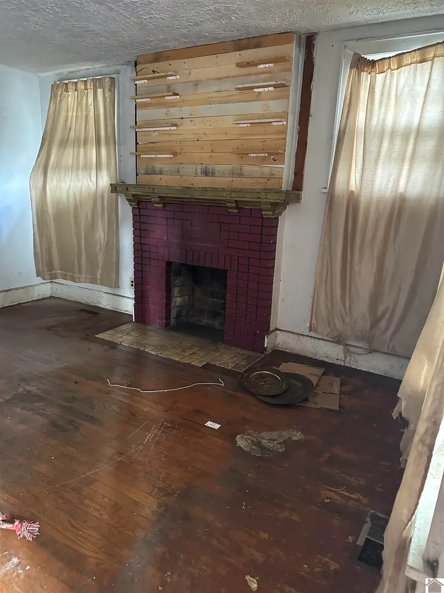 612 N 11th, Paducah, KY 42001 - #3