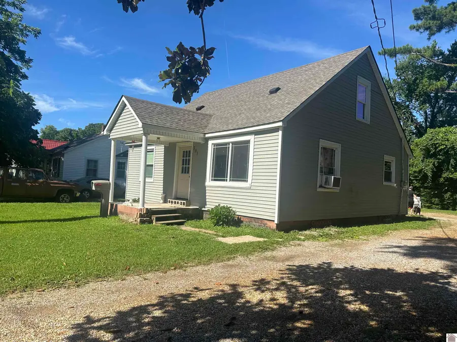 701 S 10th Street, Mayfield, KY 42066 - #2