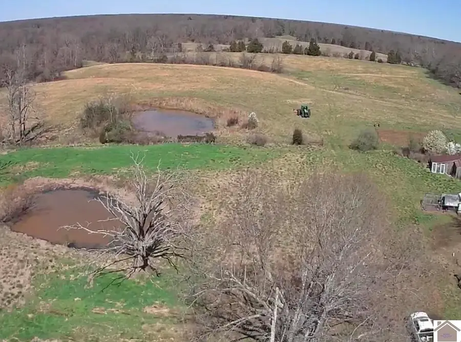 2224 Golo Rd., Mayfield, KY 42066 - #2