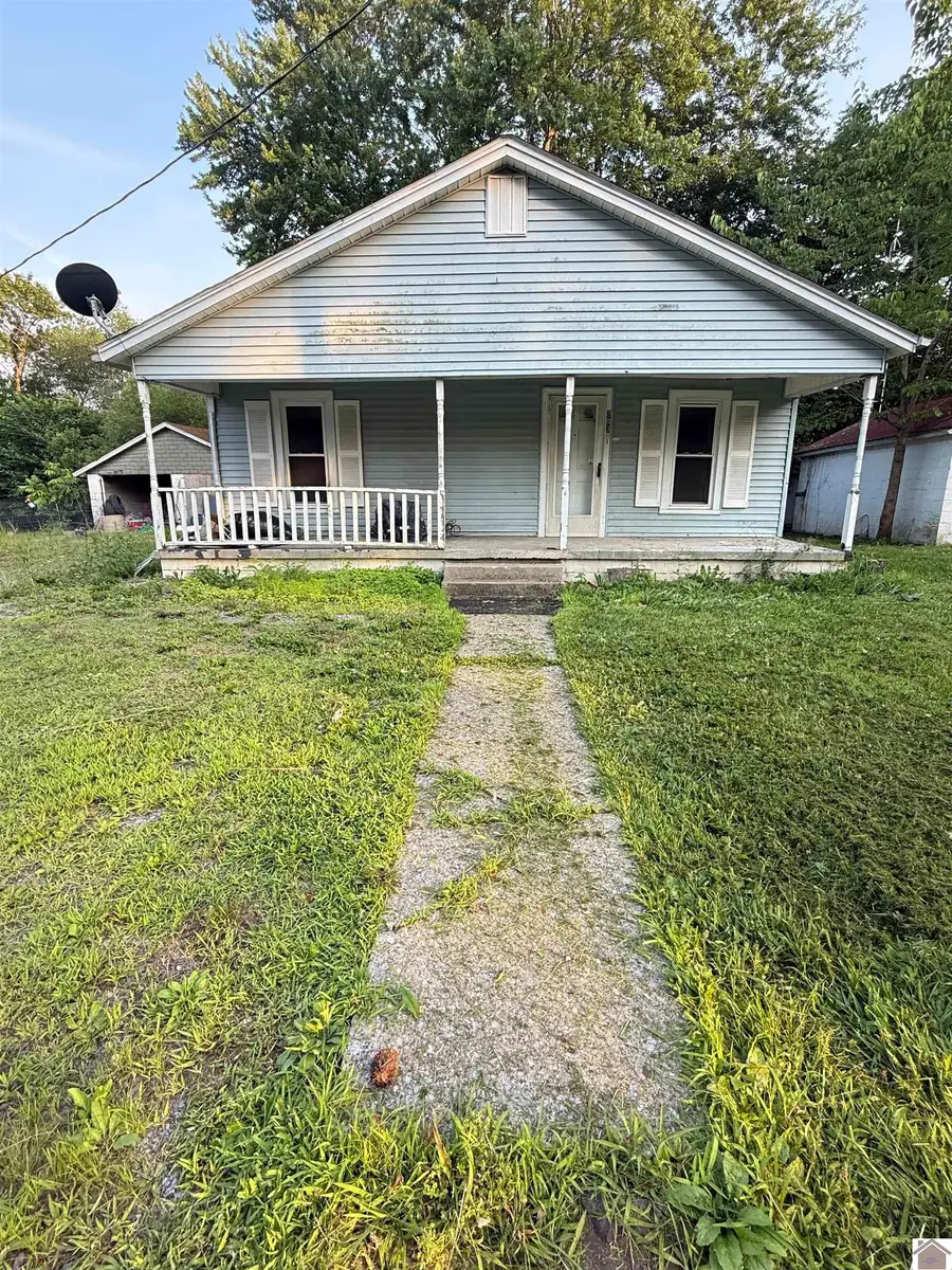 203 Gilbert St, Hazel, KY 42049 - #2