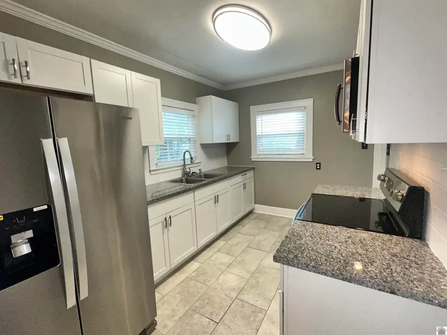 2813 Clark St., Paducah, KY 42001-9999 - #3