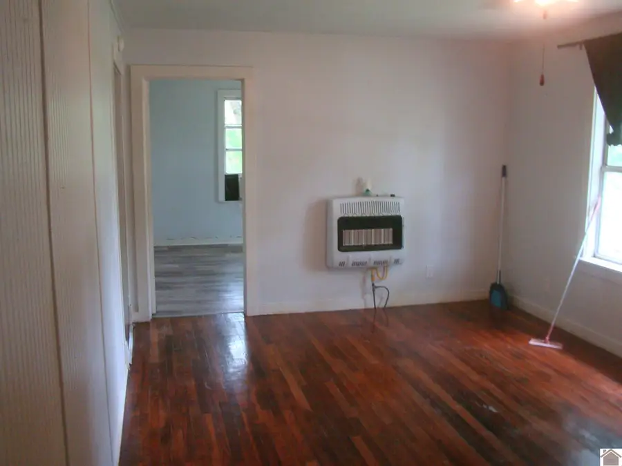 746 Caledonia Road, Cadiz, KY 42211 - #2