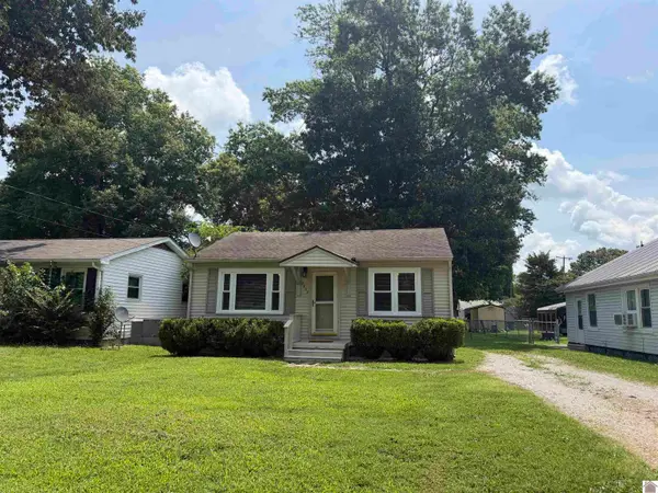 2632 Goodman, Paducah, KY 42003