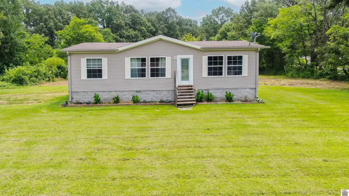 2014 Husband Rd, Paducah, KY 42003 - #1