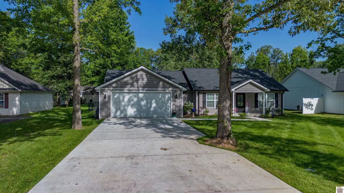 1915 Evelyn Dr, Paducah, KY 42003 - #1