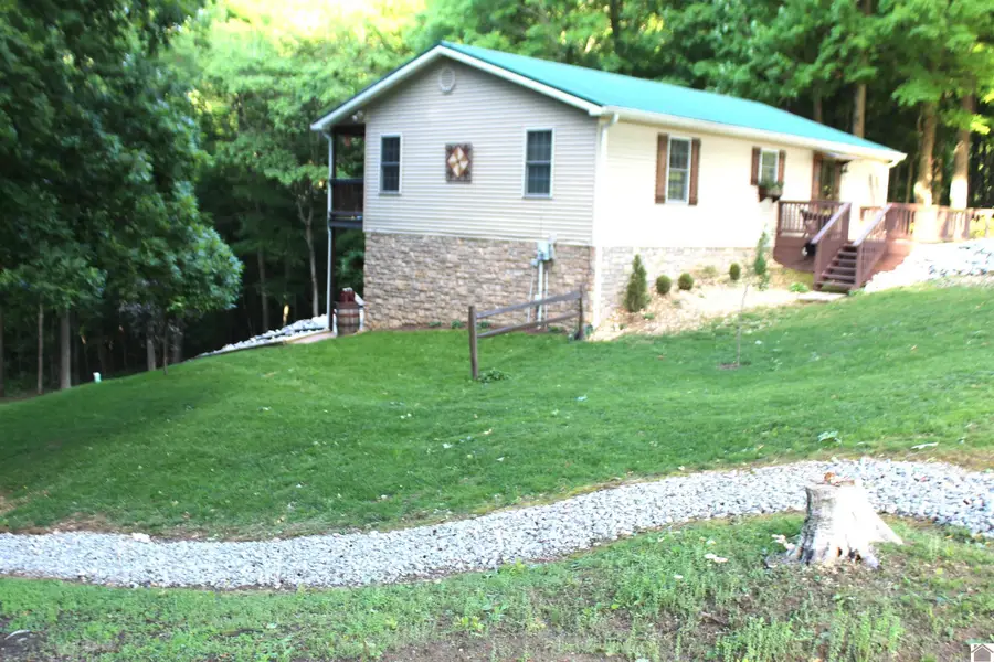 798 Wheaton Way, Eddyville, KY 42038 - #3