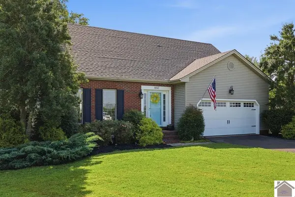860 Oaks Country Club Road, Murray, KY 42071