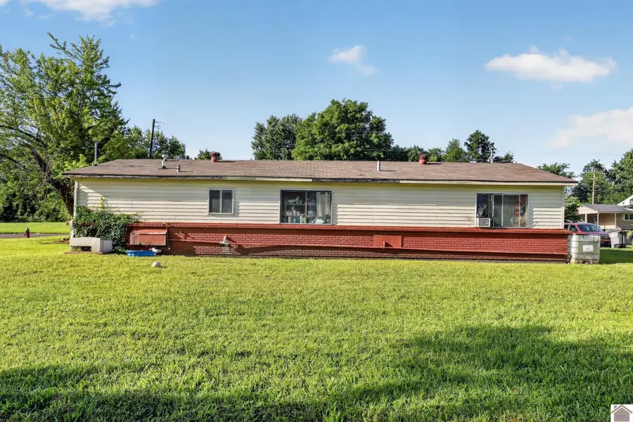 501 Windsor Drive, Mayfield, KY 42066-0000 - #2