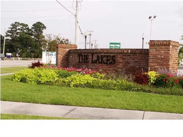 348 Lakewood Avenue, Breaux Bridge, LA 70517
