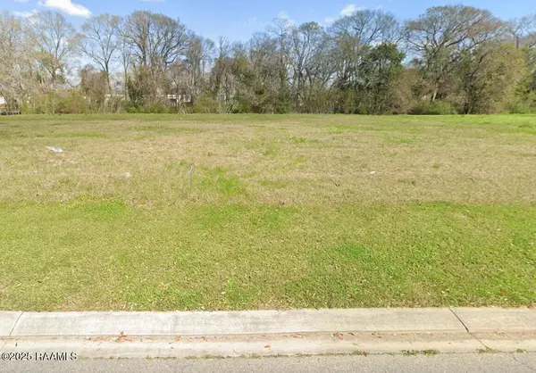 200 Oak Grove Lane, Lafayette, LA 70506