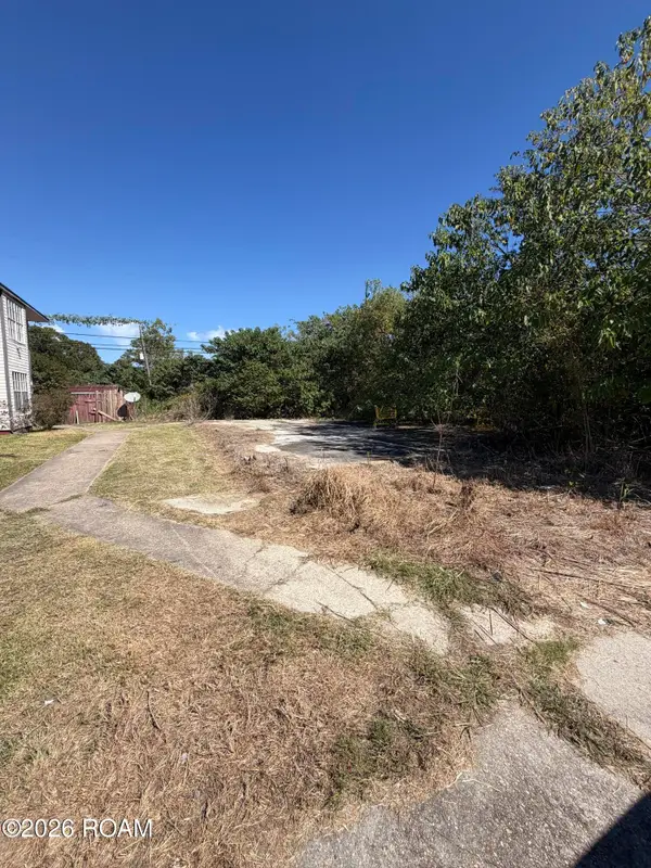 8245 Ned Avenue, Baton Rouge, LA 70820