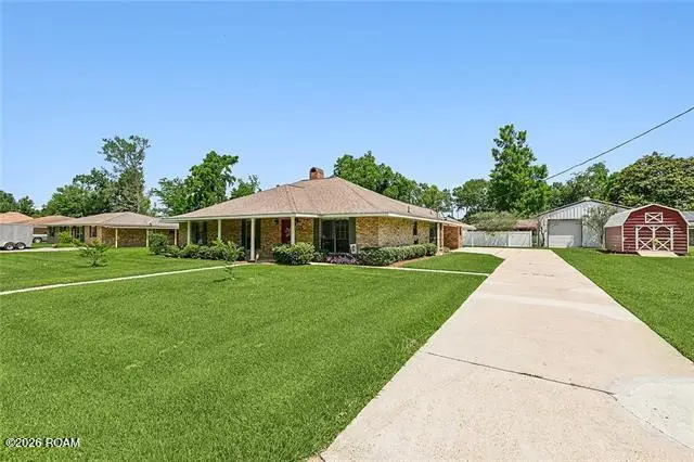 716 E Neal Street, Gonzales, LA 70737 - #2