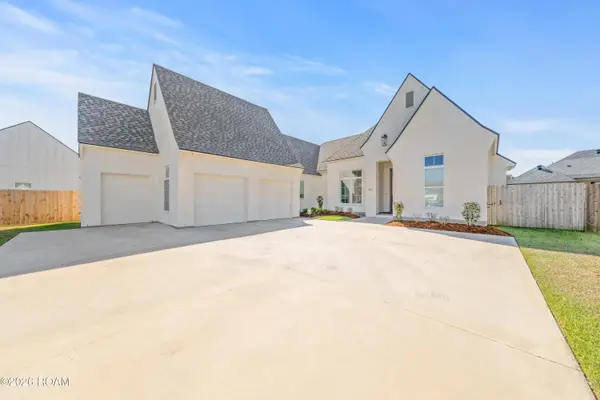 104 Silver Palm Drive, Youngsville, LA 70592