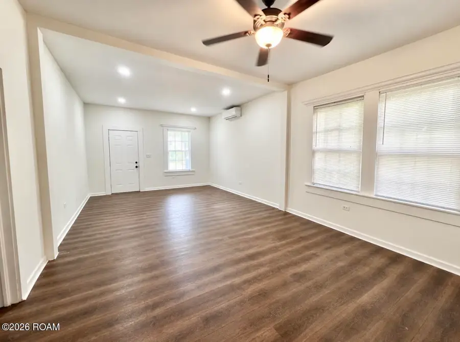 512 Michigan Avenue, Bogalusa, LA 70427 - #2
