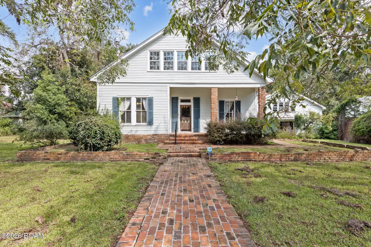 703 E St Victor Street, Abbeville, LA 70510 - #1