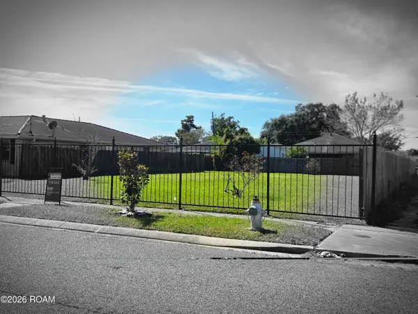 7740 Symmes Avenue, New Orleans, LA 70127