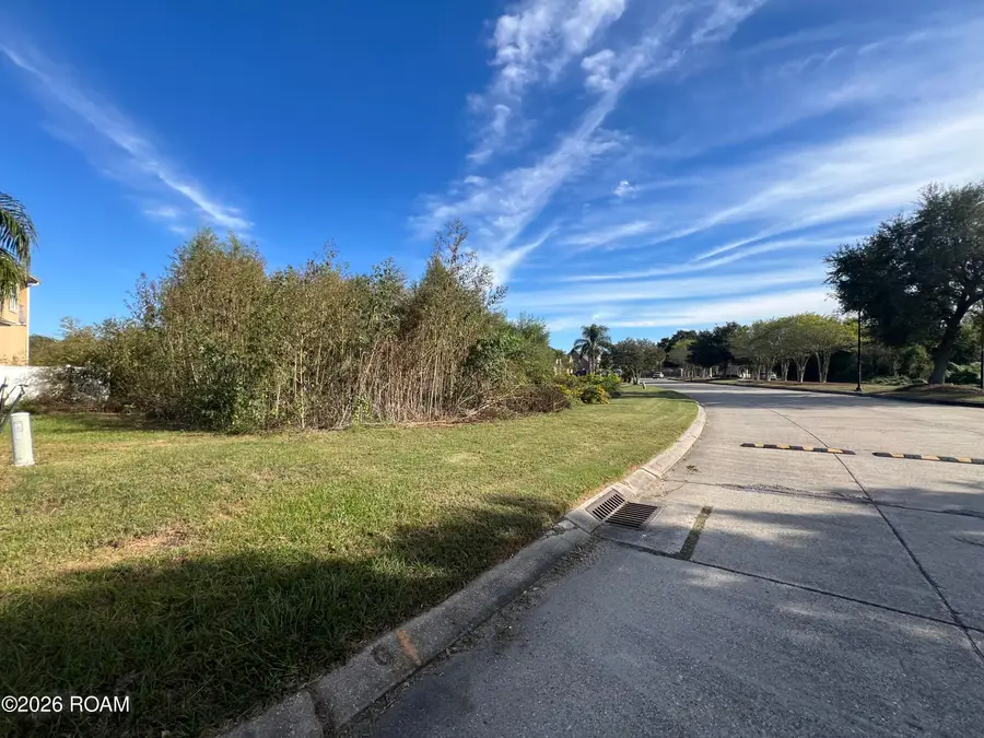 5730 Eastover Drive, New Orleans, LA 70128 - #3