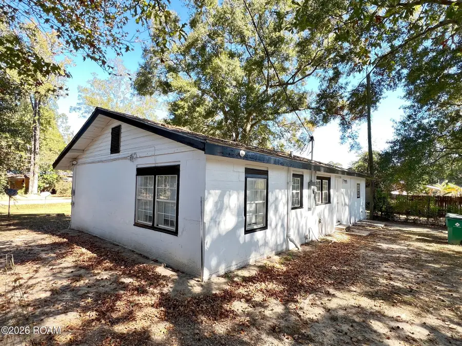 428 Caswell Avenue, Bogalusa, LA 70427 - #3